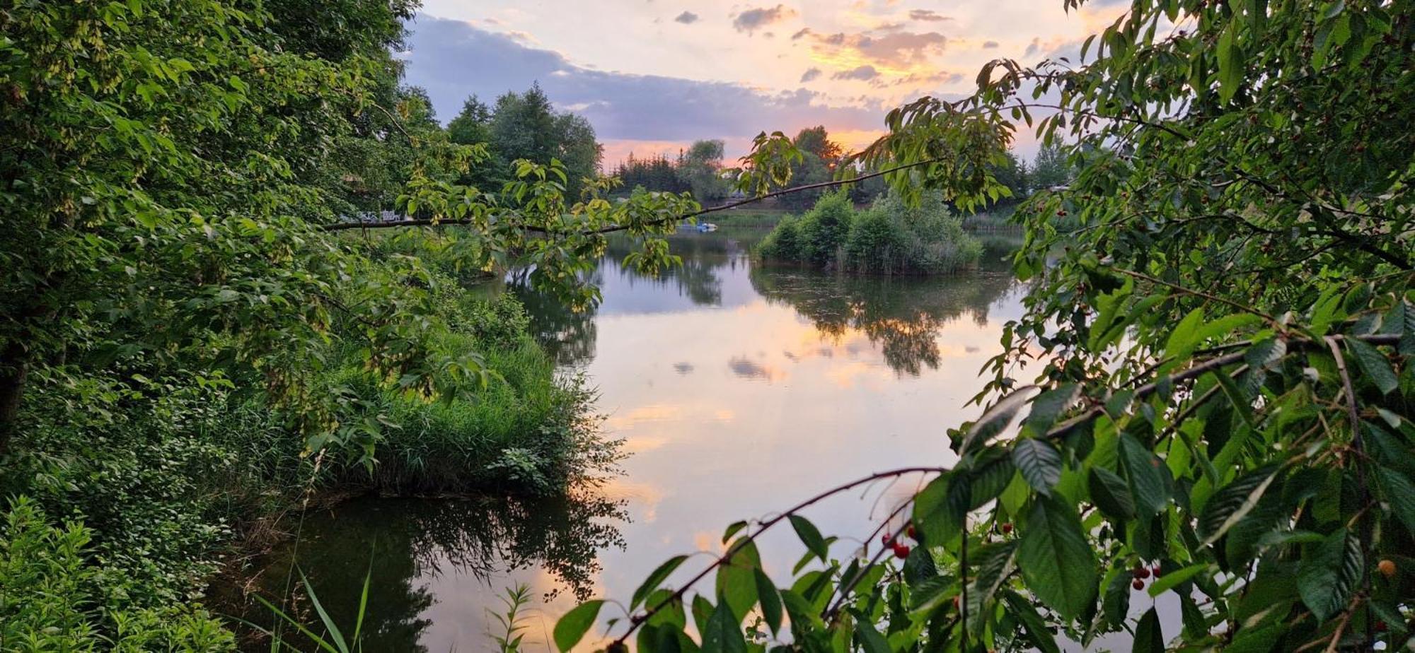 Forteca, Pokoje Goscinne Nad Stawem Dzierzoniow Exterior foto